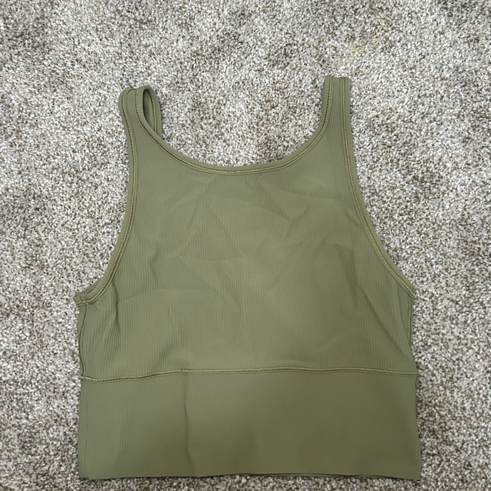Lululemon power pivot tank